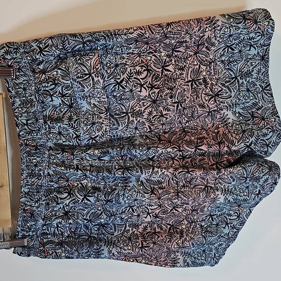 SAXX Men's Medium Athletic Shorts - Black and Blue Palm Print - Picture 4 of 7